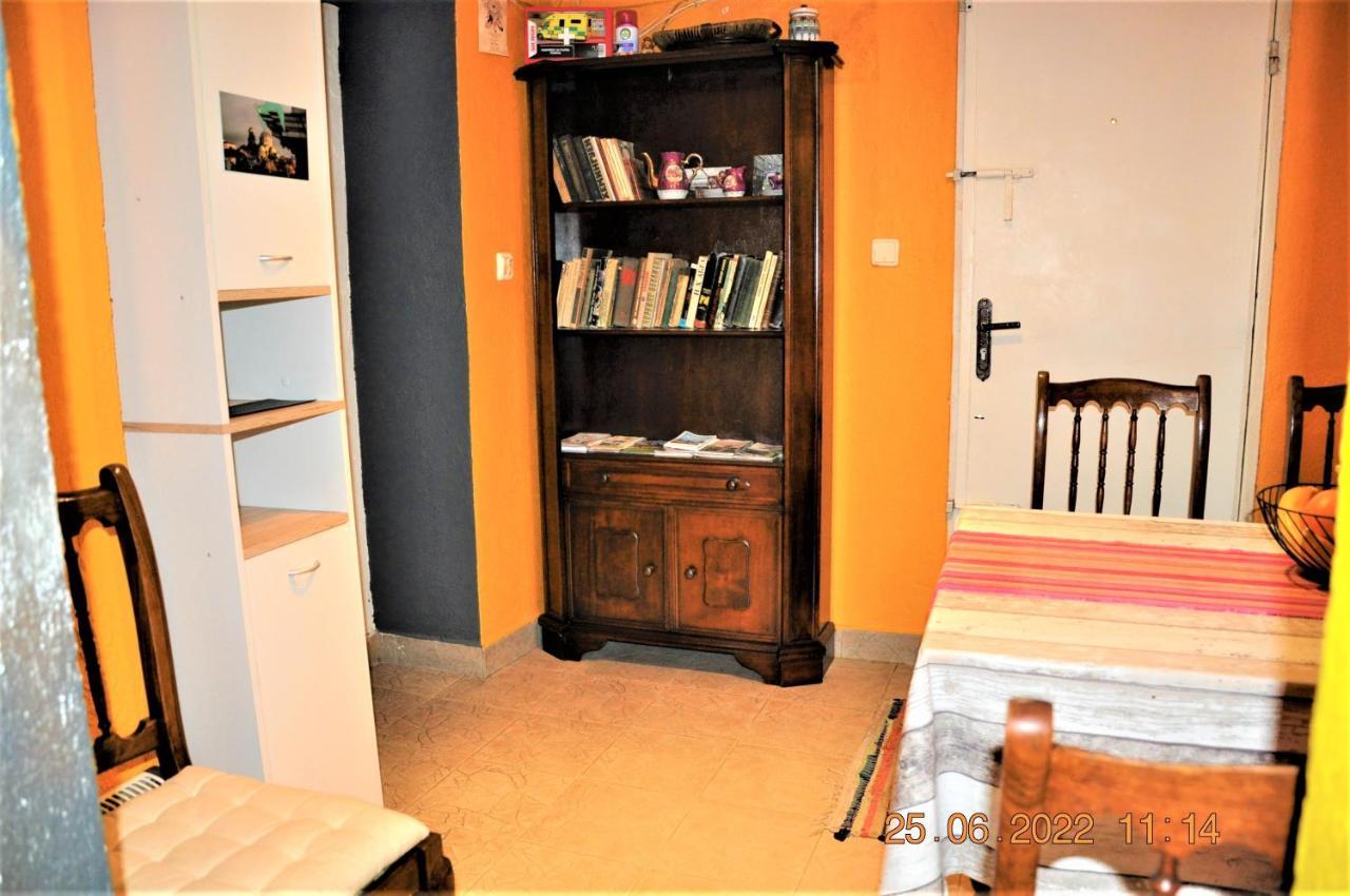 Social Guest House Sofia Ngoại thất bức ảnh