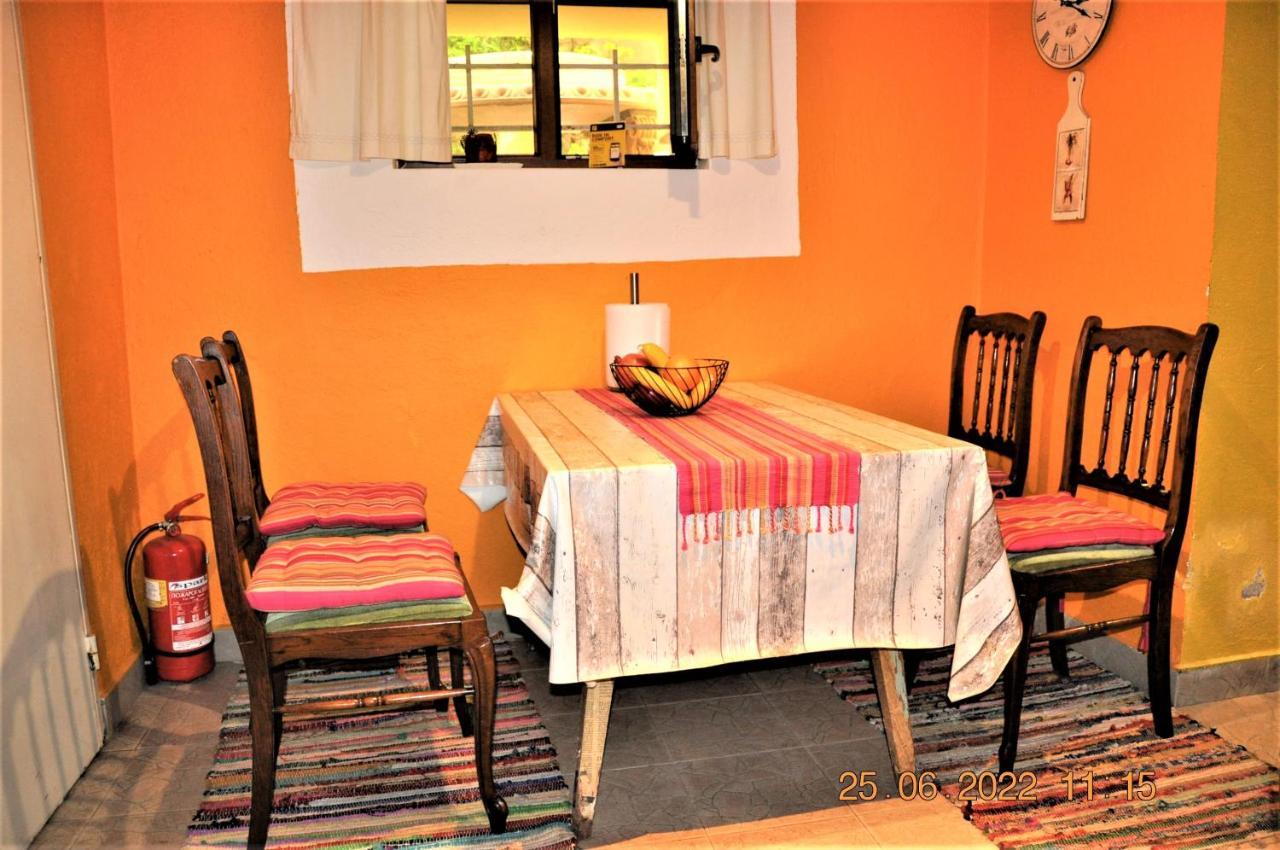 Social Guest House Sofia Ngoại thất bức ảnh