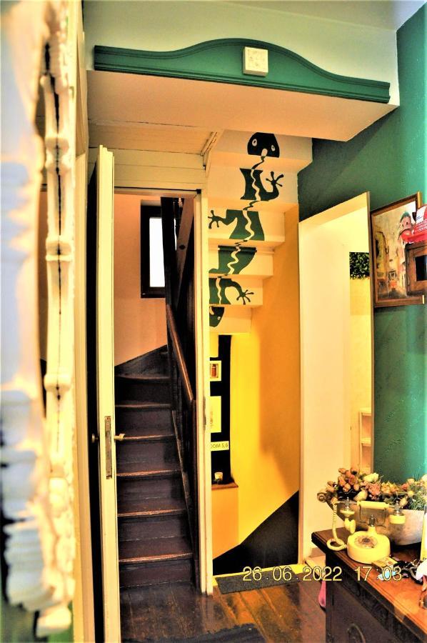 Social Guest House Sofia Ngoại thất bức ảnh